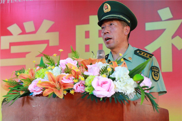 武警陕西总队西安支队副支队长成国梁上校讲话